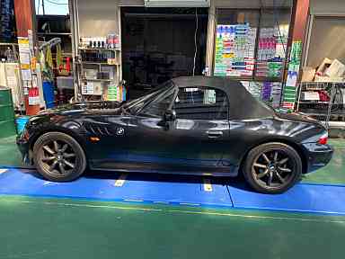 BMW  Z3    車高調取り付け